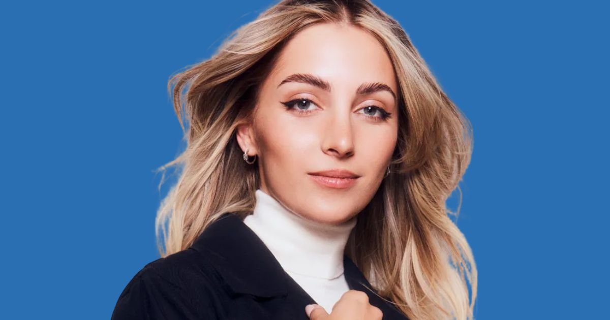 Emelia Hartford Net Worth